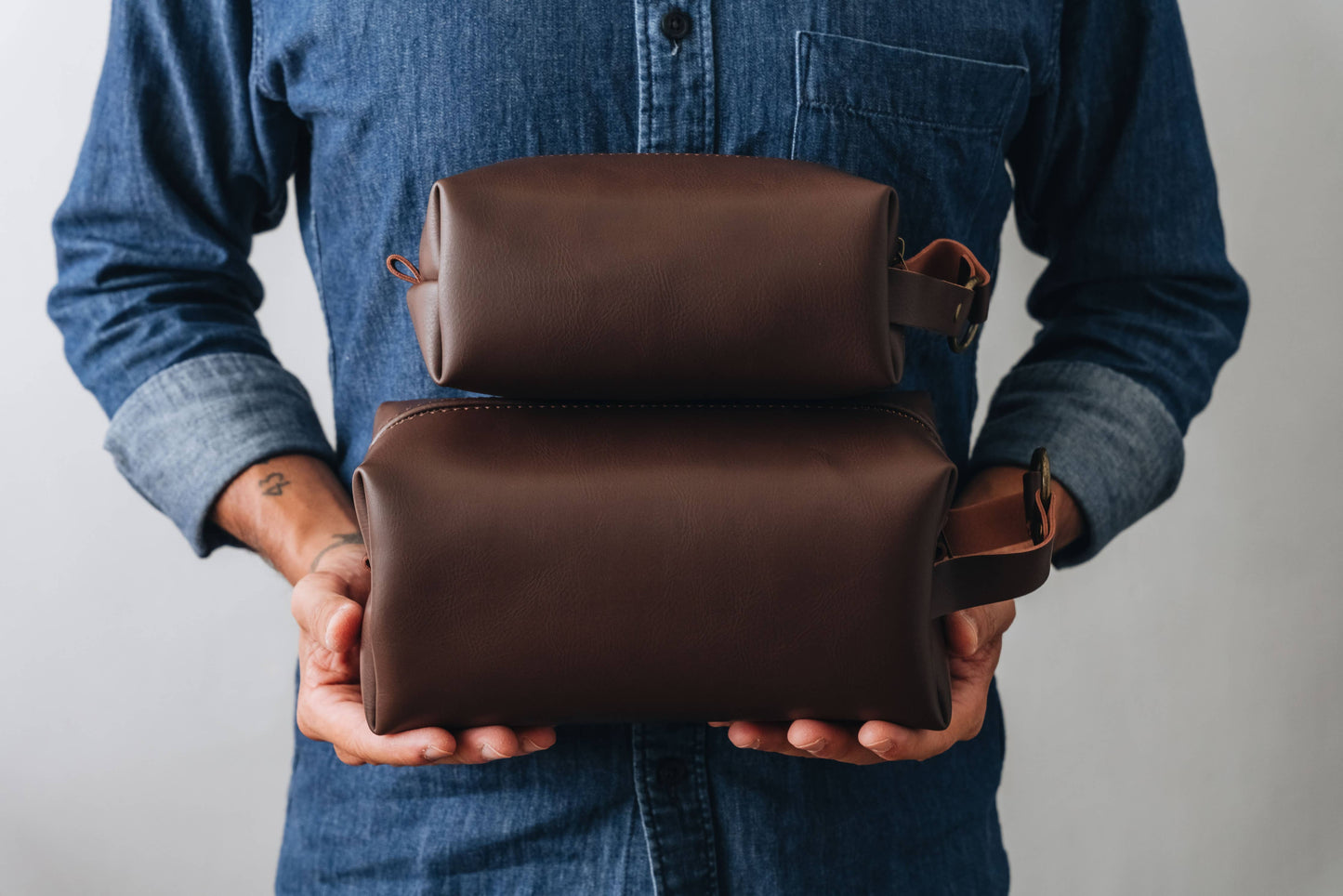 vegan leather dopp kit | toiletry bag for men - jetwell.shop